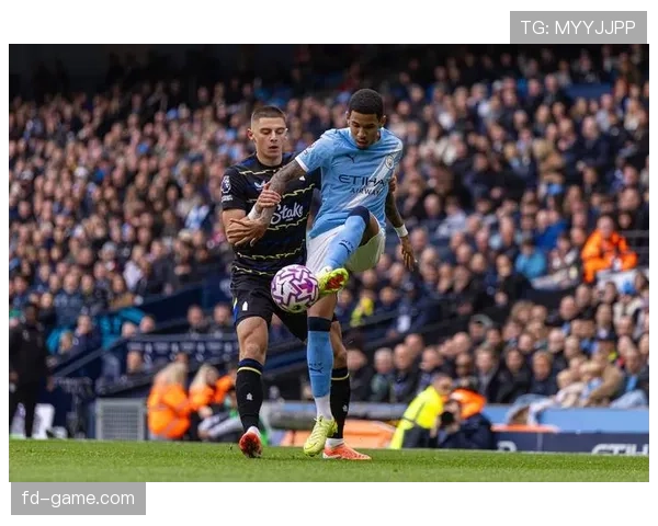 米科连科闪耀英超，关键表现助球队逆转取胜