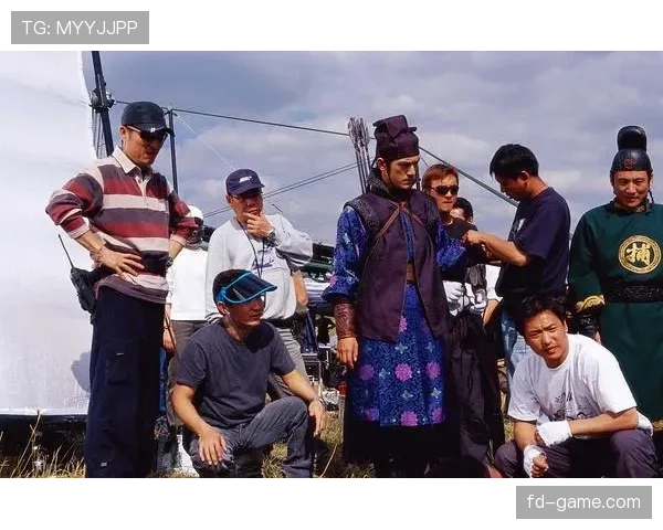 吴柳芳拎着名牌包去菜市场，像明星走错片场